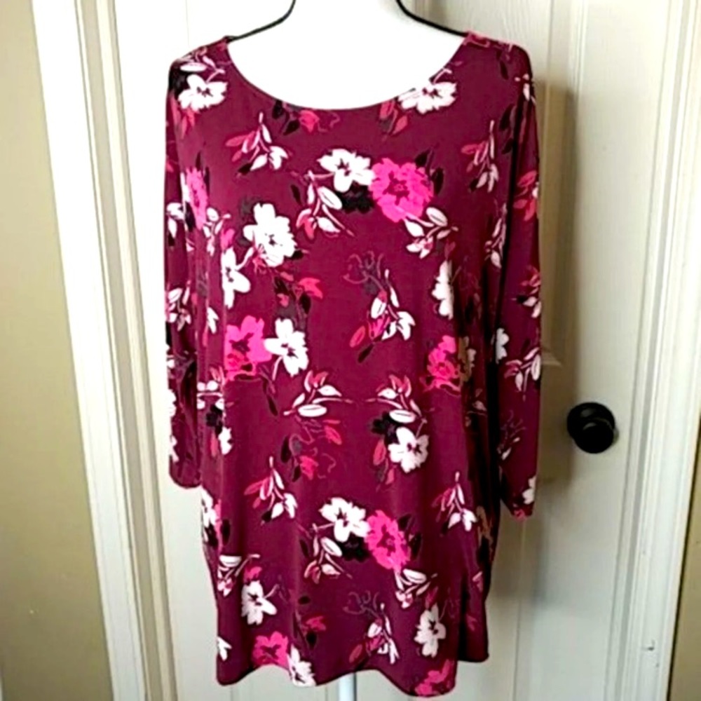 ❣️ New Alfani Floral Top Size 1X